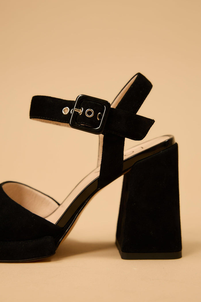 Chiara Suede Black