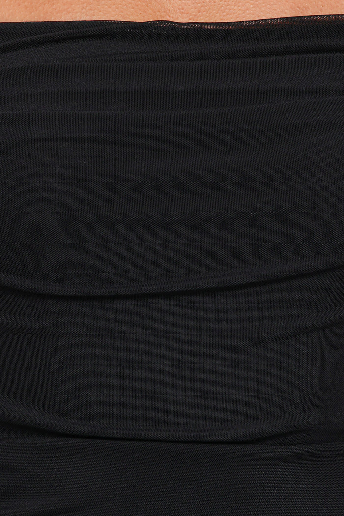 Petal and Pup USA DRESSES Eira Maxi Dress - Black