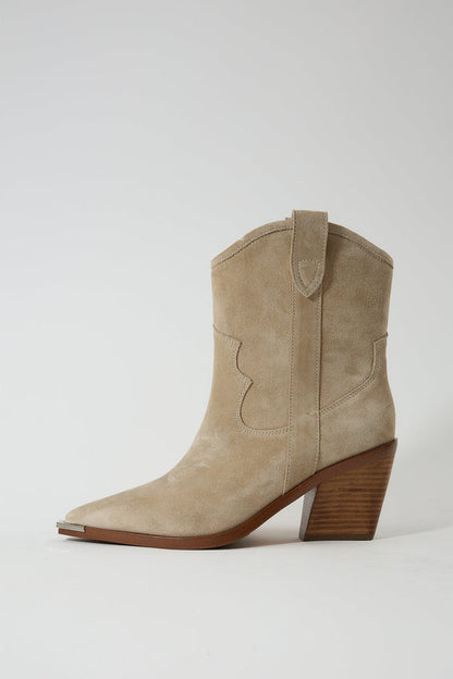 Brizo Beige