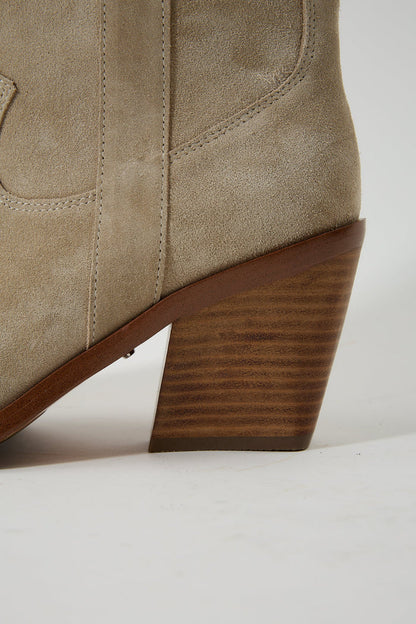 Brizo Beige