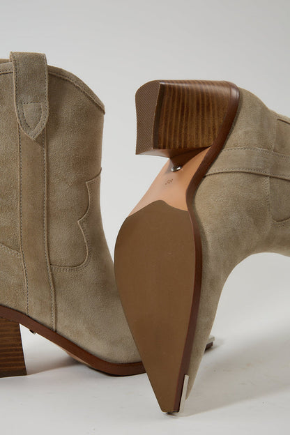 Brizo Beige
