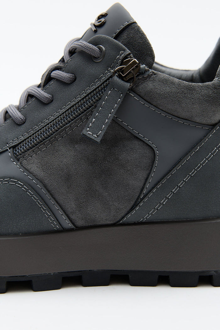 Brumelle Grey