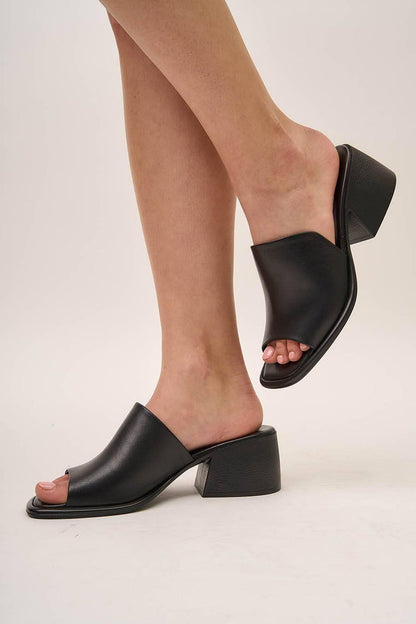 Camel Block Black