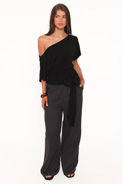 Petal and Pup USA TOPS Clarke Off The Shoulder Tie Top - Black