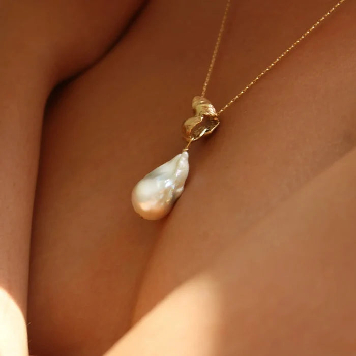 COVE Pendant Necklace