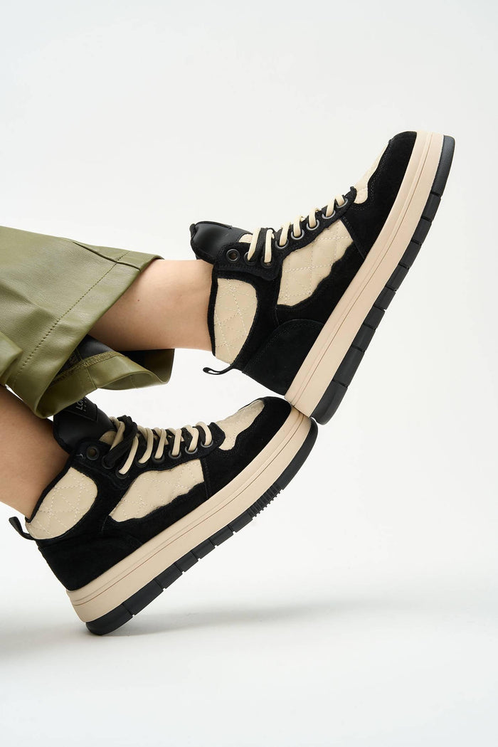 Crue Black