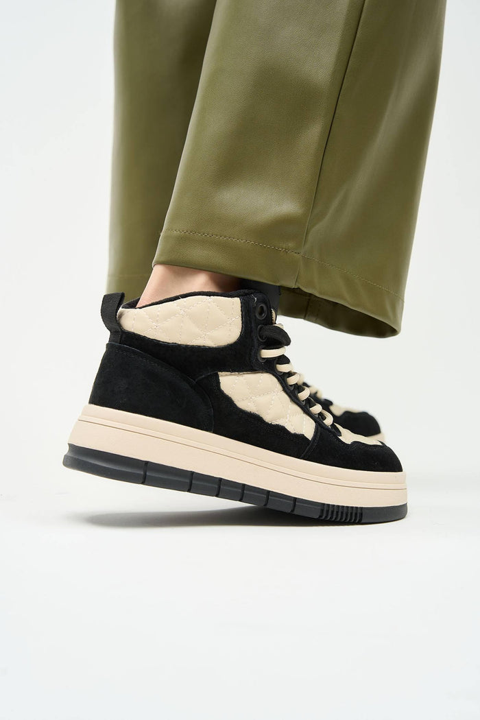 Crue Black