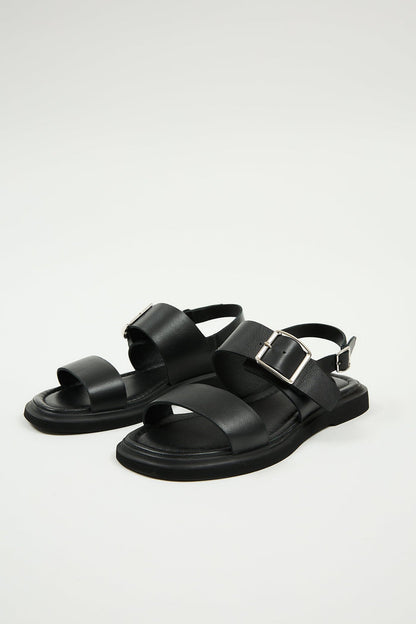 Delfina Black