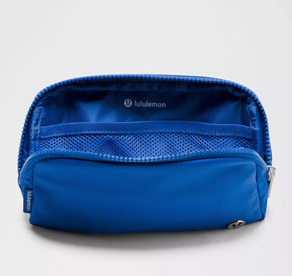 Delta Delta Delta lululemon Everywhere Belt Bag - Cobalt Blue