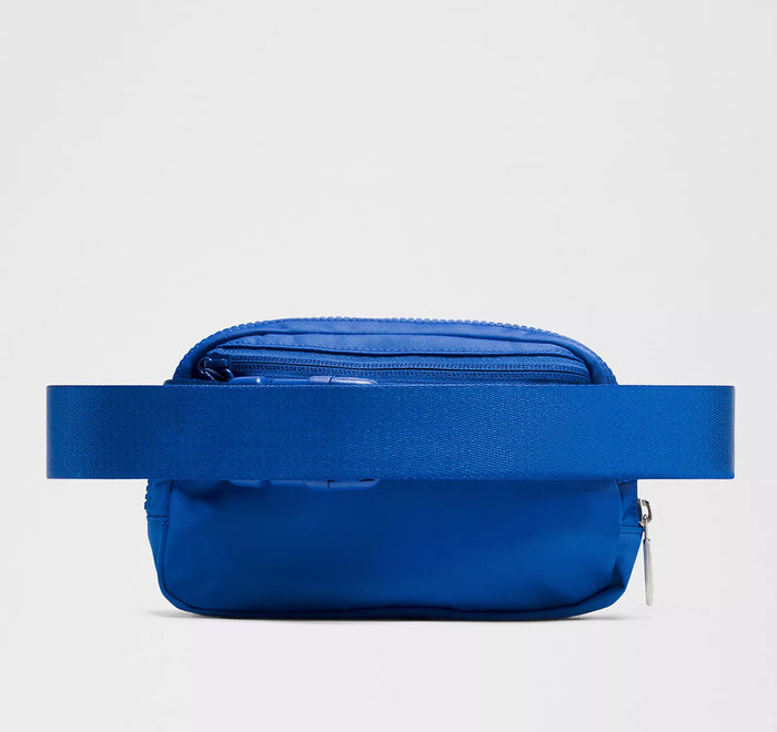 Delta Delta Delta lululemon Everywhere Belt Bag - Cobalt Blue