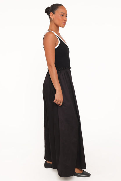 Petal and Pup USA DRESSES Finesse Maxi Dress - Black