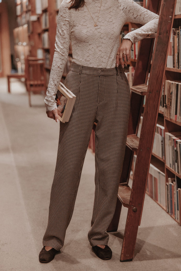 BOTTOMS Jessie Straight Leg Trouser Pants - Brown Houndstooth