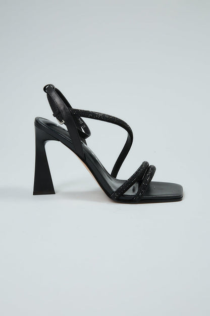Lucia Black