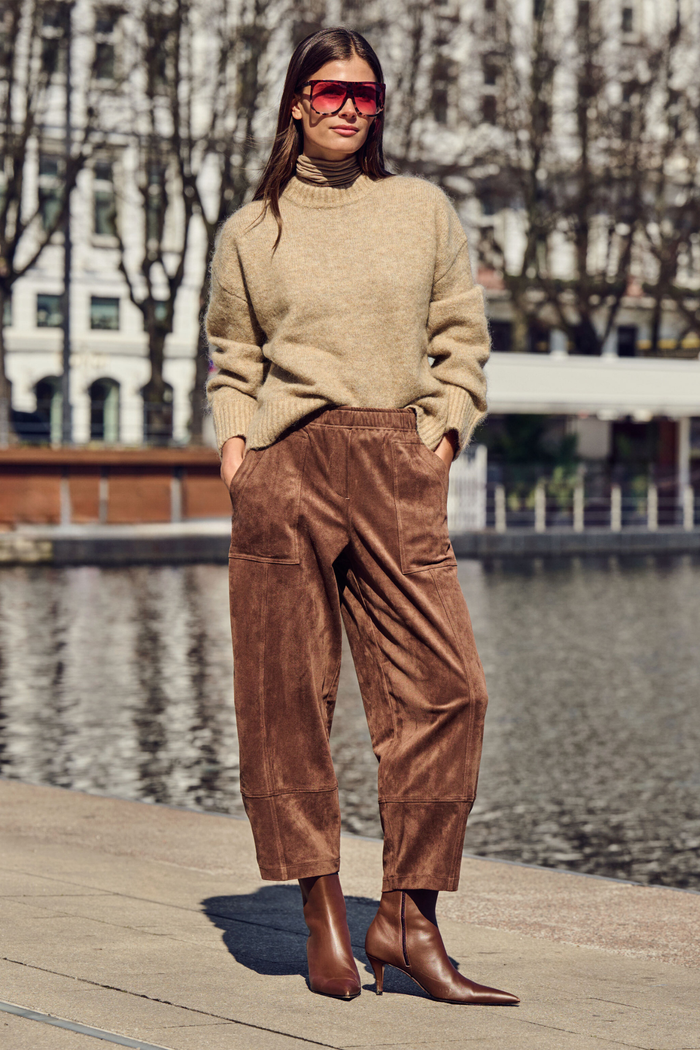 MAC Jeans Tilda Worker Trousers Truffle Brown 3482-00-0455-293 on model Shop Mac Jeans at Dotique