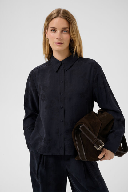 Part Two CarollaPW Shirt Dark Navy Flower Jaq 30310863 on model. You can Shop Part Two at Dotique