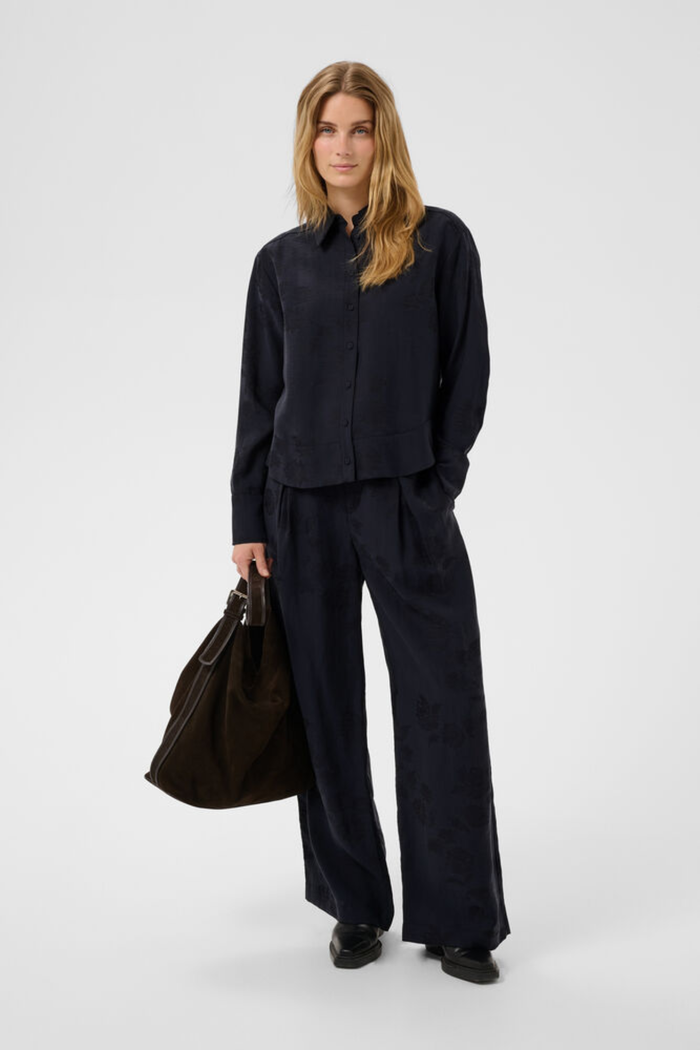 Part Two CarollaPW Shirt Dark Navy Flower Jaq 30310863 on model. You can Shop Part Two at Dotique